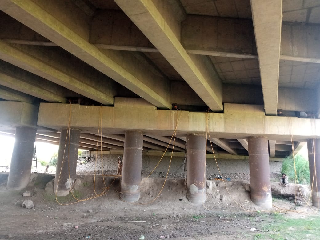 Bridge substructure survey during bearing-pad replacement